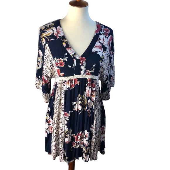 Altar'd State Sz XS Boho Cottagecore Mini Dress Floral Lace Bell Sleeve Festival - Picture 1 of 10